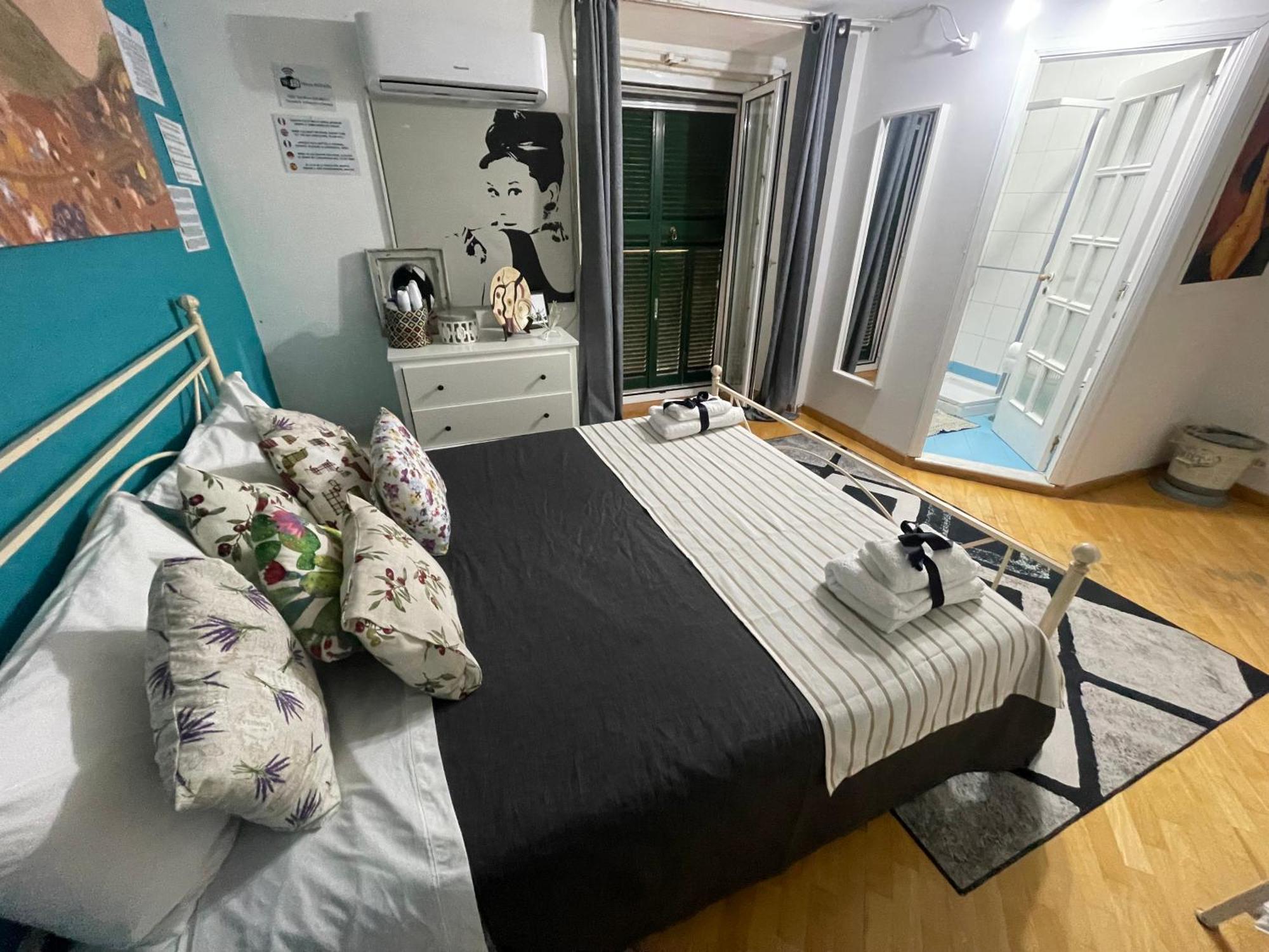 Plebiscito Charme Rooms Neapel Exterior foto
