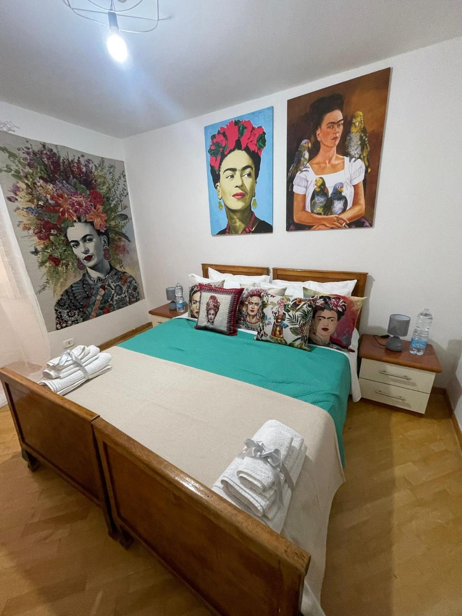Plebiscito Charme Rooms Neapel Exterior foto
