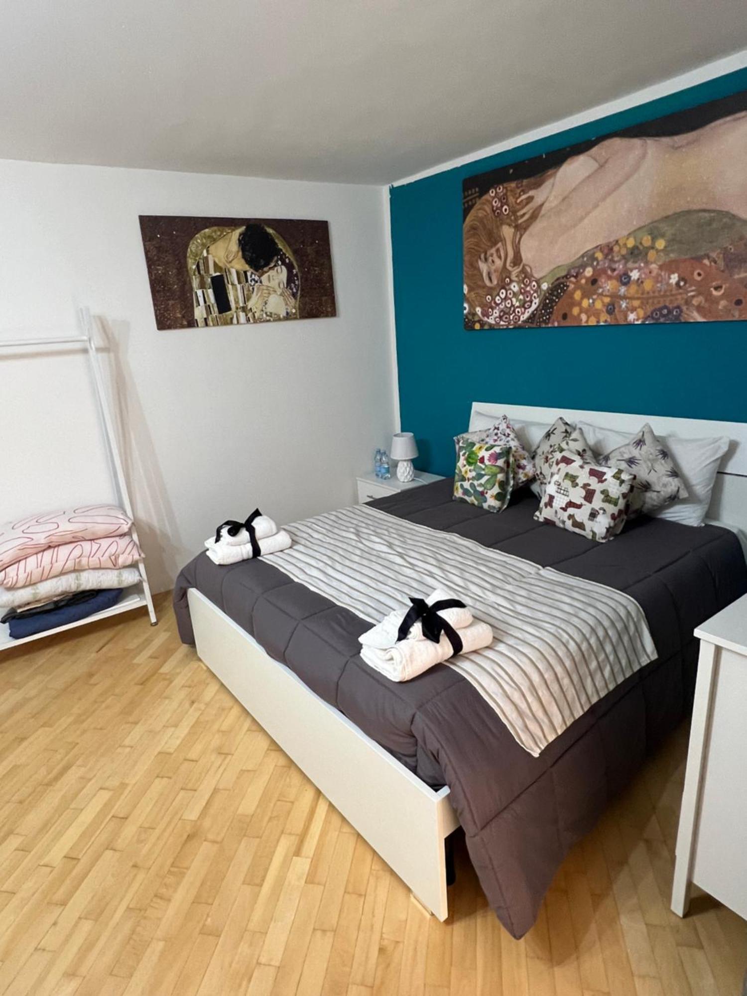 Plebiscito Charme Rooms Neapel Exterior foto